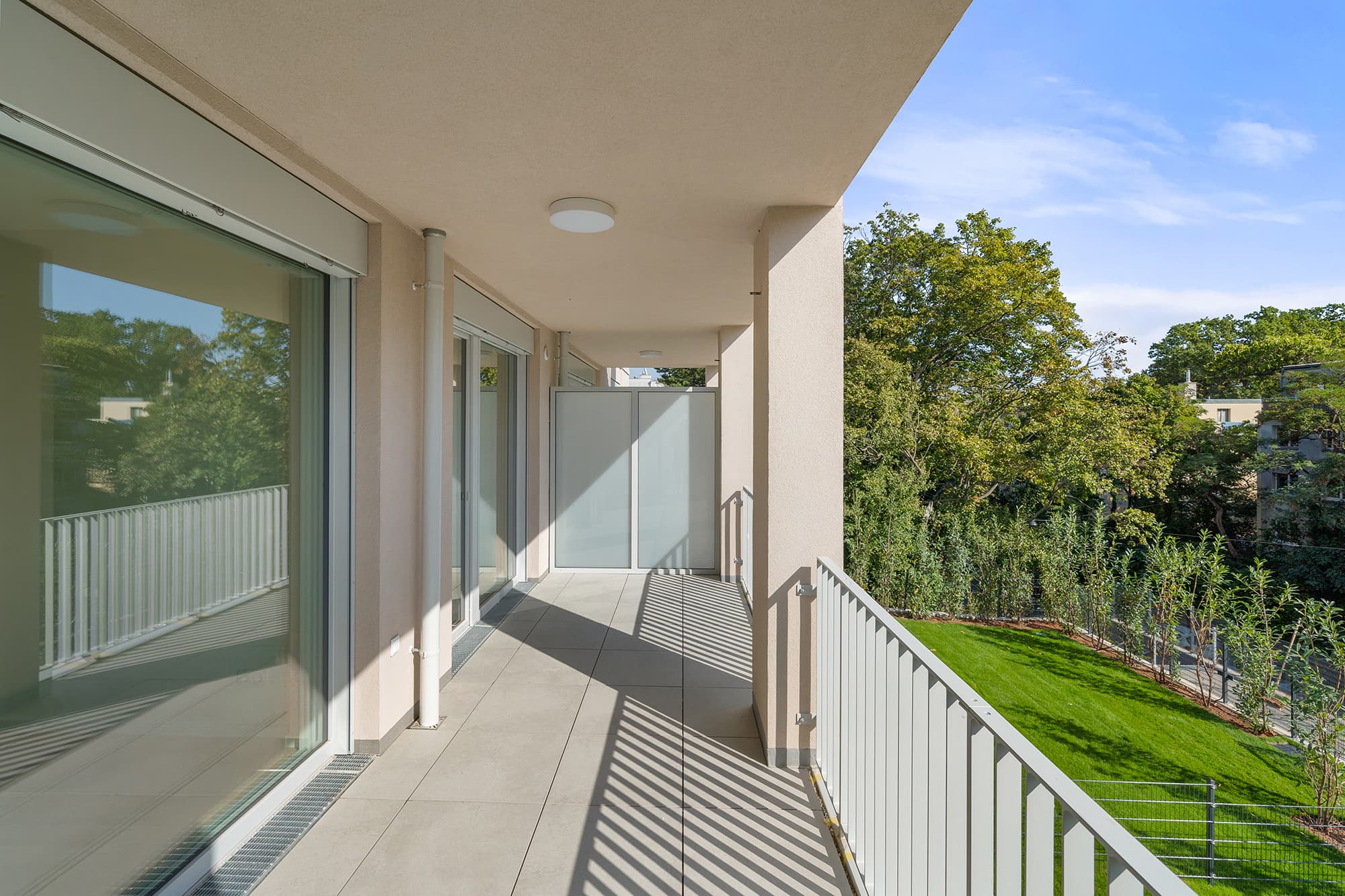 2-Room Apartment with Balcony!