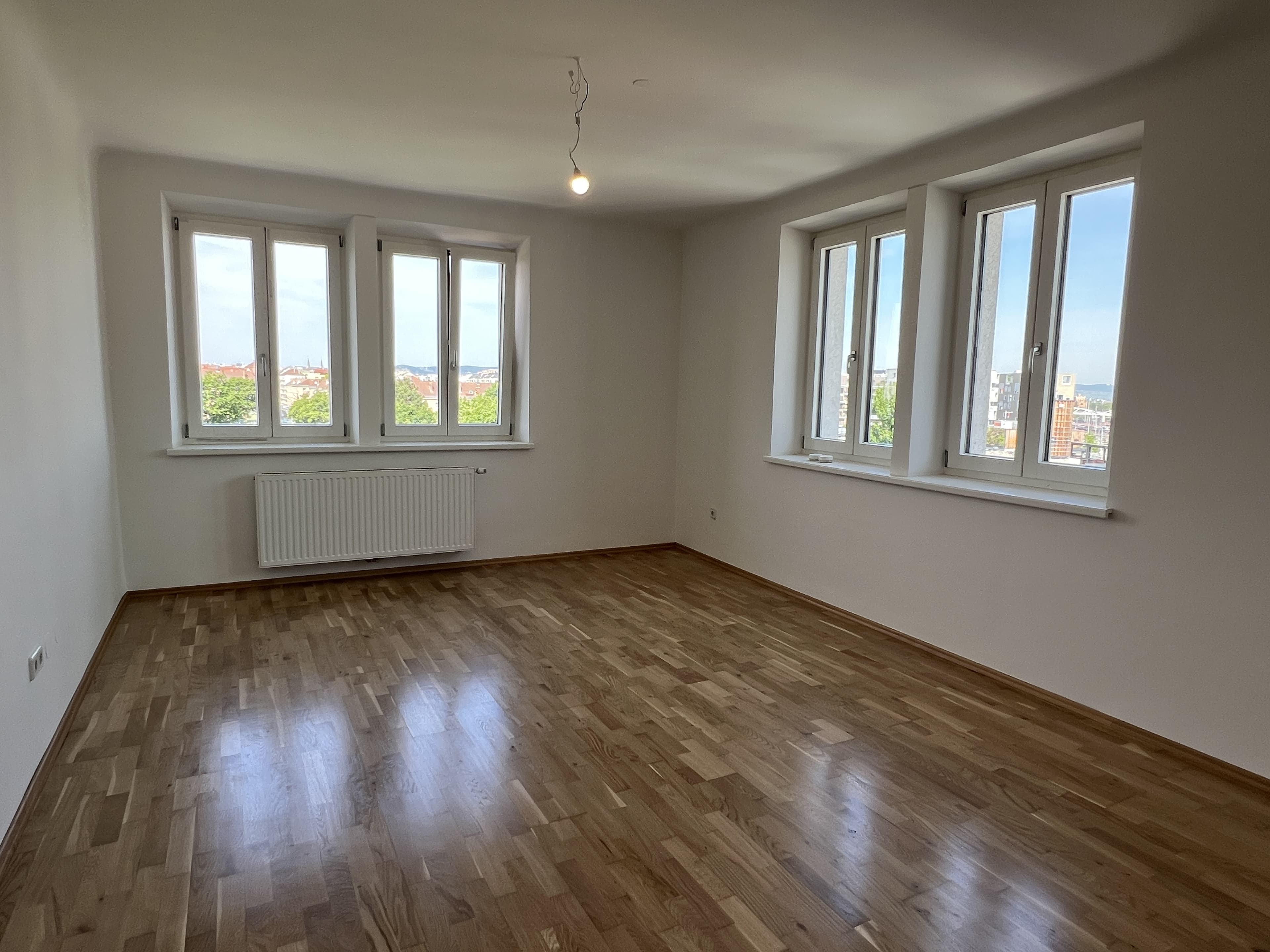 TOP RENOVATED 2-ROOM APARTMENT NEAR SONNWENDVIERTEL