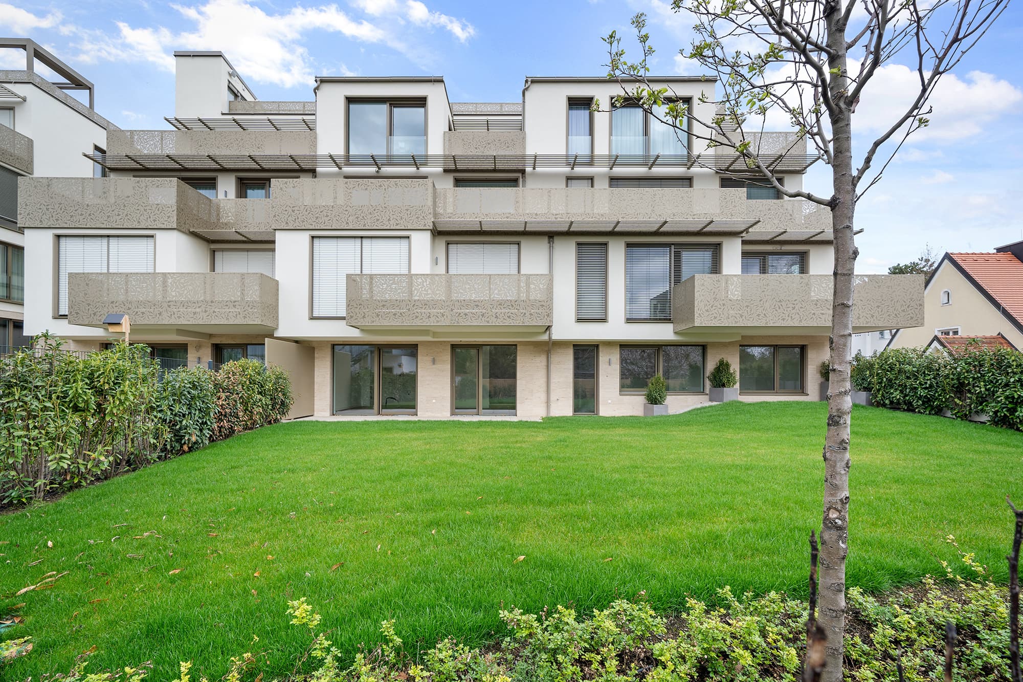 Beautiful Family Garden Apartment Near BEETHOVENGANG - First Occupancy!