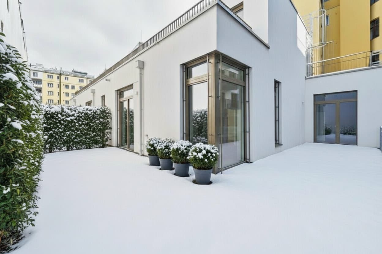 LILIE - Spacious Courtyard House with Terraces and Garden LILIE - Spacious Courtyard House with Terraces and Garden