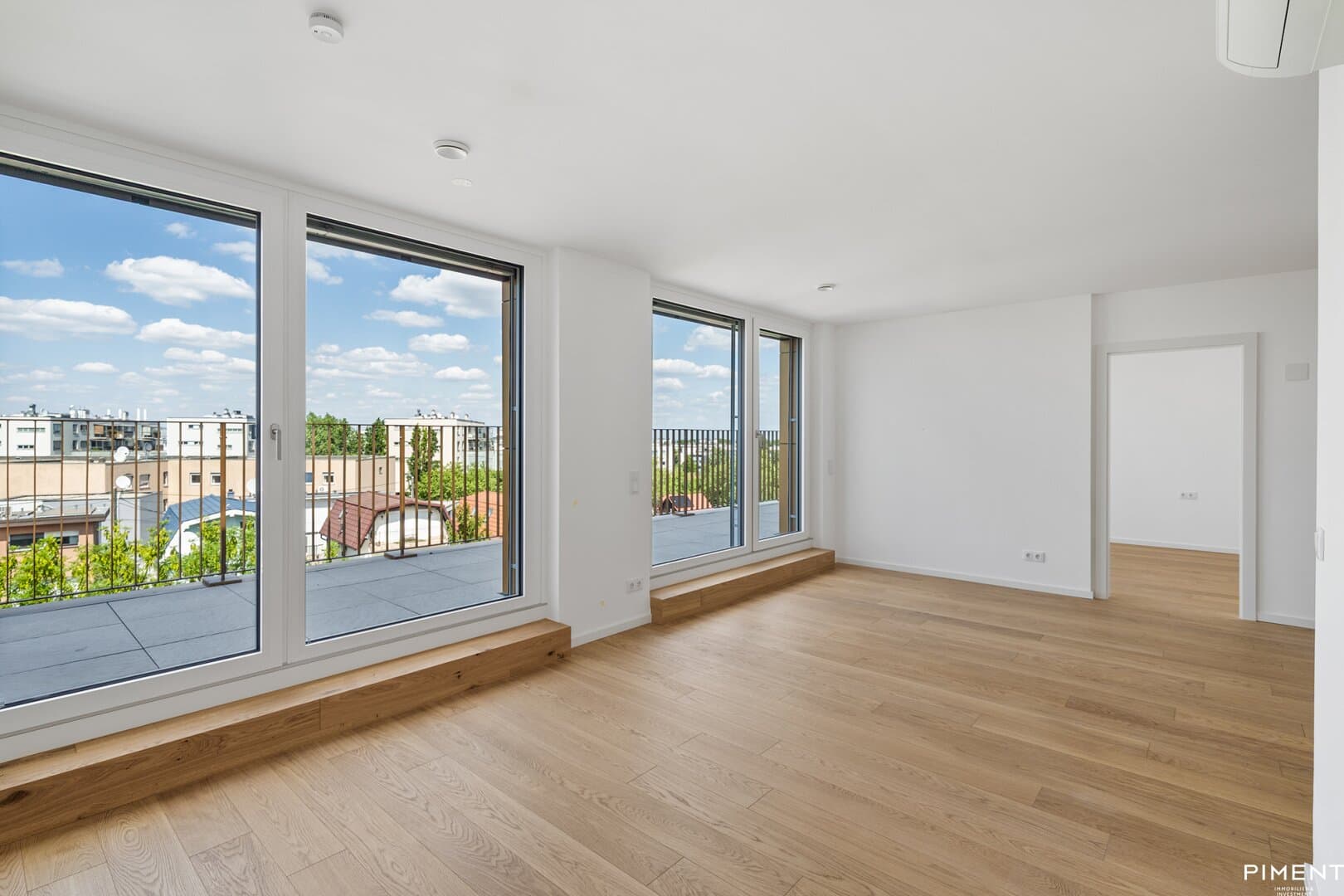 Provisionsfrei! 4 - Zimmer DG-Wohnung im Erstbezug mit Terrasse und Weitblick Provisionsfrei! 4 - Zimmer DG-Wohnung im Erstbezug mit Terrasse und Weitblick