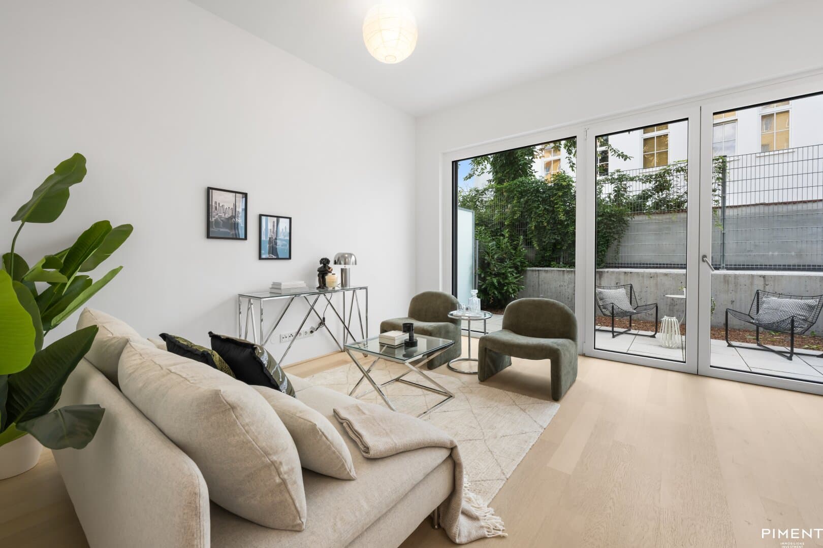Modernes Townhouse/Atelier mit Terrasse und Garten Modernes Townhouse/Atelier mit Terrasse und Garten