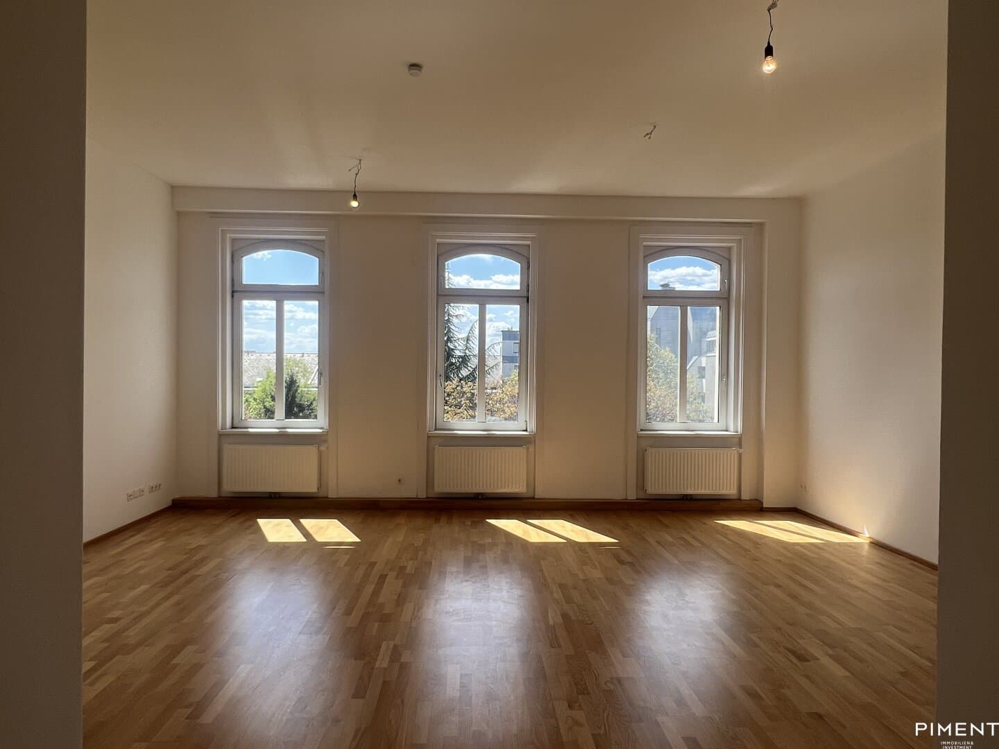 4-ZIMMER-WOHNUNG IN BEGEHRTER LAGE NAHE MARIAHILFER STRASSE! 4-ZIMMER-WOHNUNG IN BEGEHRTER LAGE NAHE MARIAHILFER STRASSE!