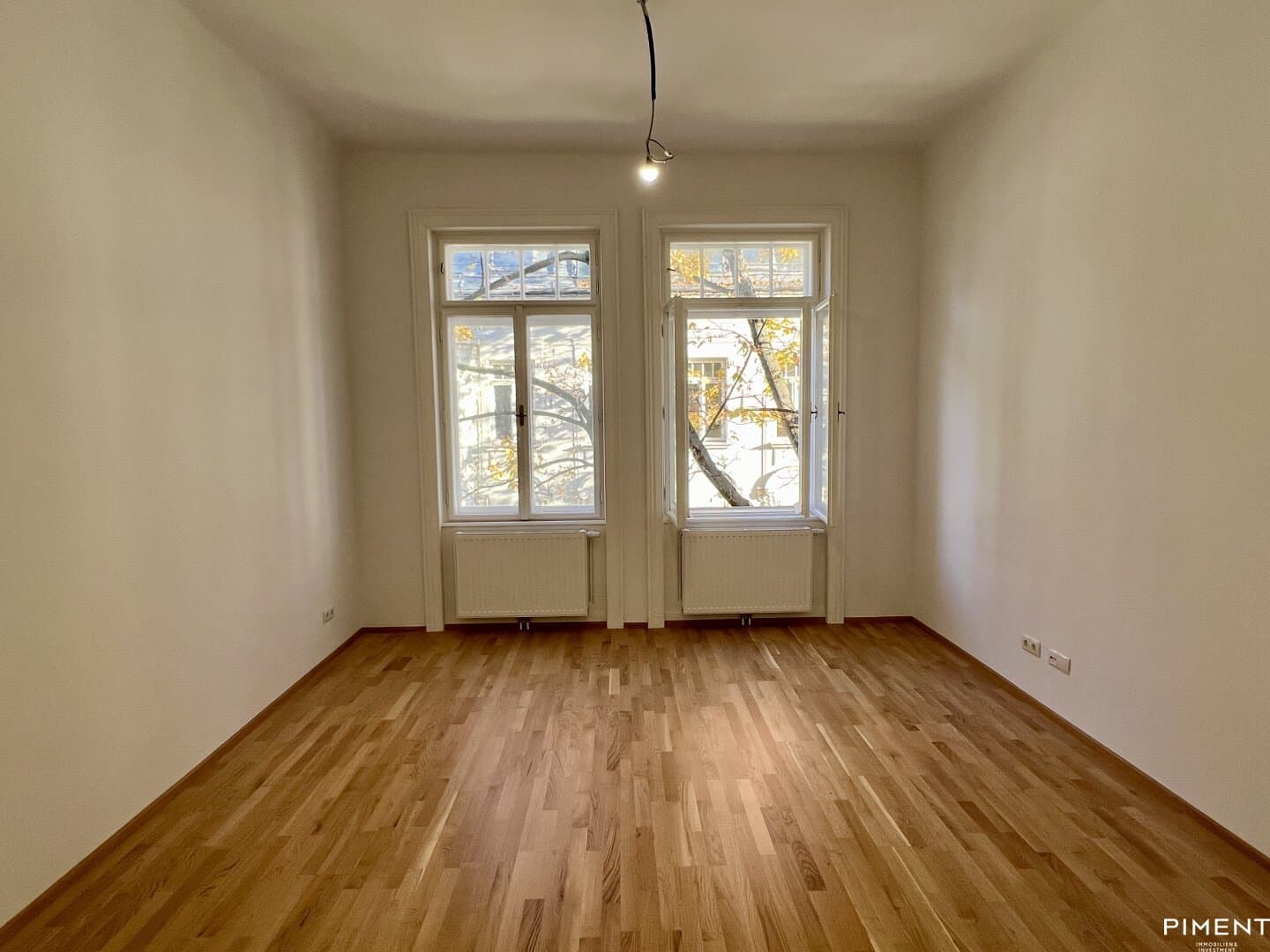 SANIERTE 3,5 ZIMMER WOHNUNG IM ALTBAU - UNBEFRISTET! SANIERTE 3,5 ZIMMER WOHNUNG IM ALTBAU - UNBEFRISTET!