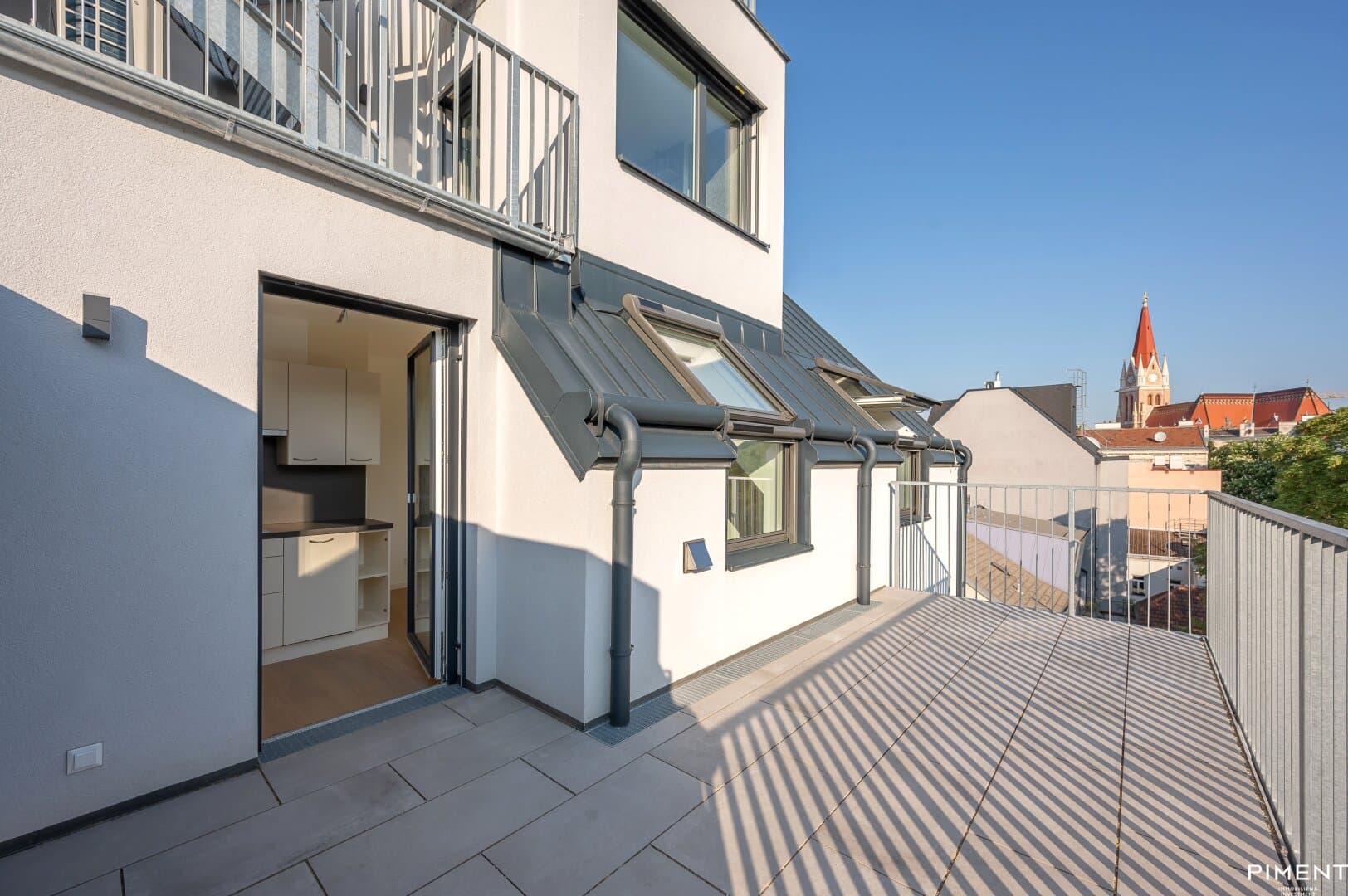 MODERNE 2 ZIMMER DG WOHNUNG MIT TERRASSE @ BREITENSEER STRASSE 26 - bis spätestens 12/29 gut vermietet MODERNE 2 ZIMMER DG WOHNUNG MIT TERRASSE @ BREITENSEER STRASSE 26 - bis spätestens 12/29 gut vermietet